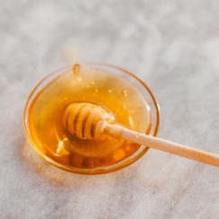 Est-ce que manger du miel fait grossir ?